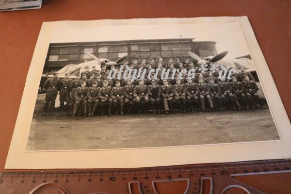 Top-Foto - die 7. Staffel des Jagdgeschwader JG 1 - Staffelkapitän Oberleutnant Heinrich Klöpper